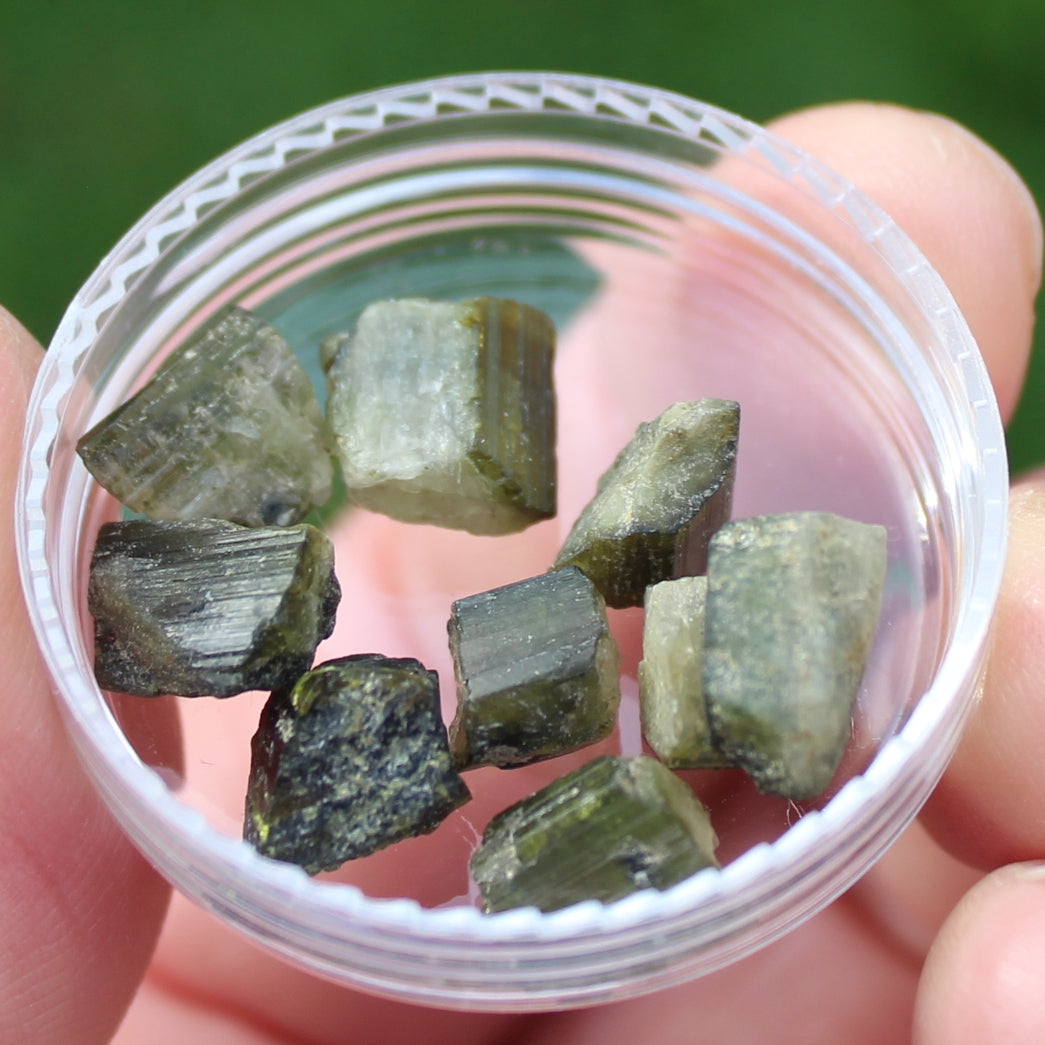 Green Tourmaline tiny crystals 6g