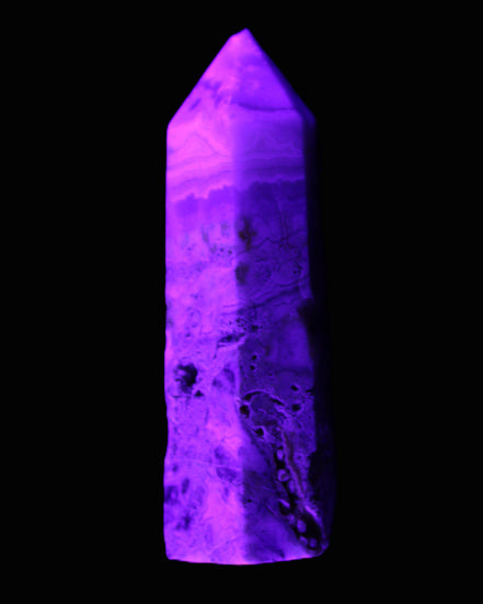 Claybank Agate Marquise wand 59g in UV light - Rocks and Things Store