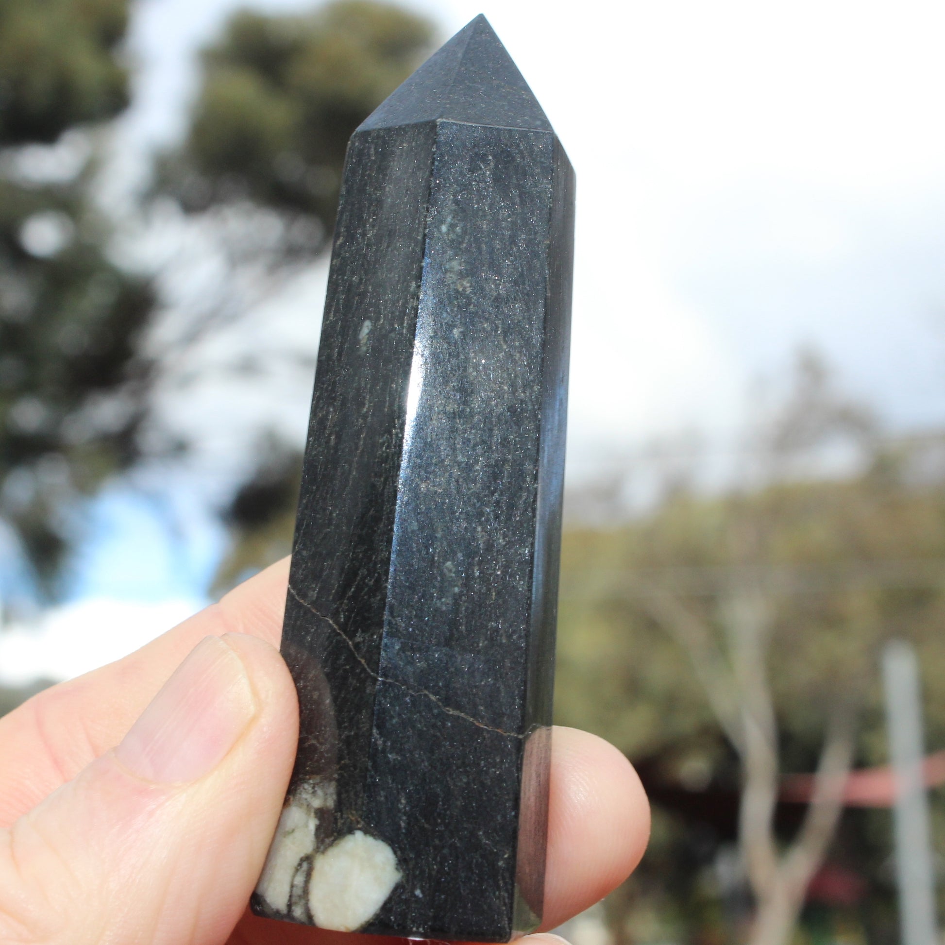 Chrysanthemum Stone wand 84g Rocks and Things