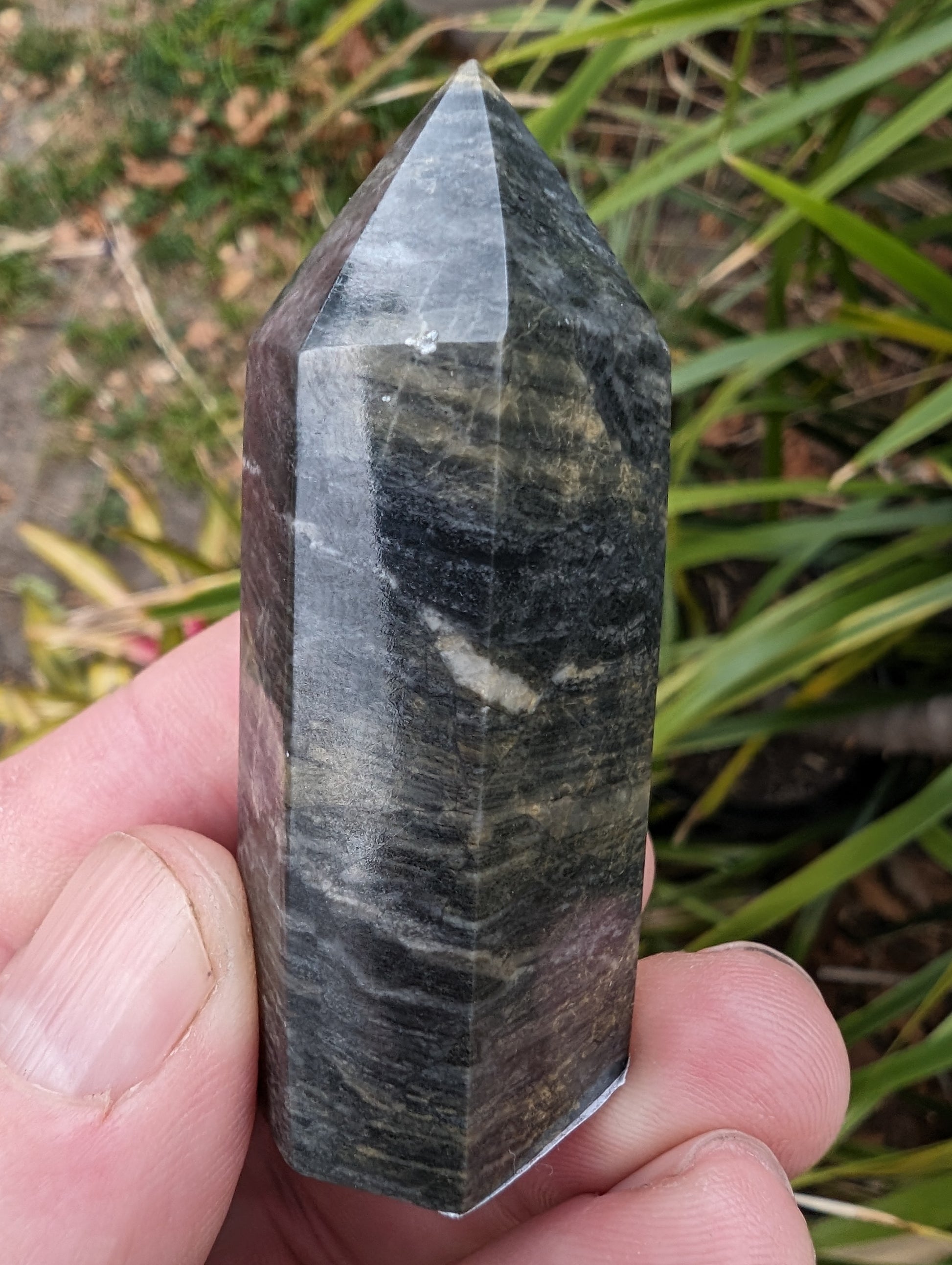 Sugilite wand 56g Rocks and Things