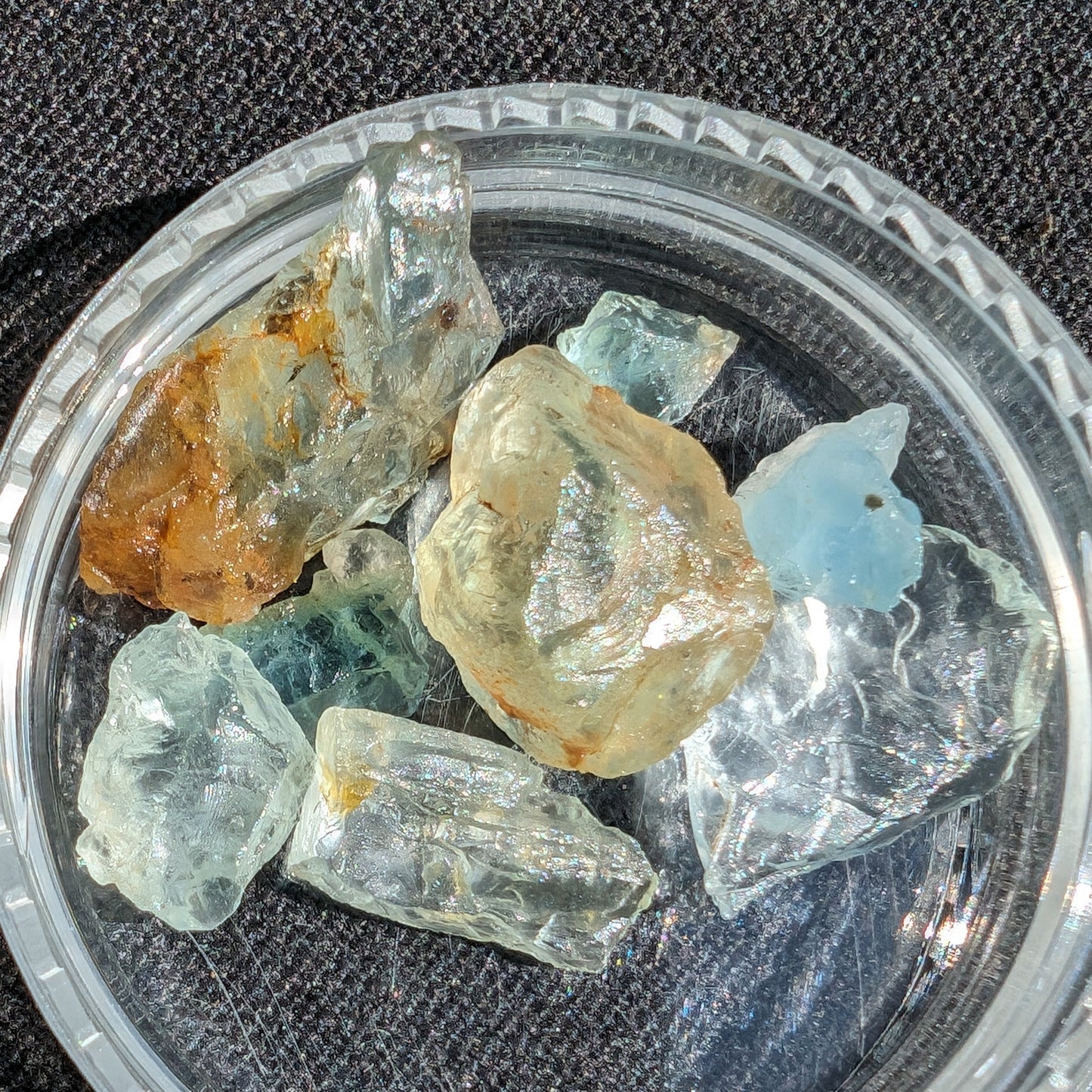 Aquamarine natural 6 crystals 6-7g