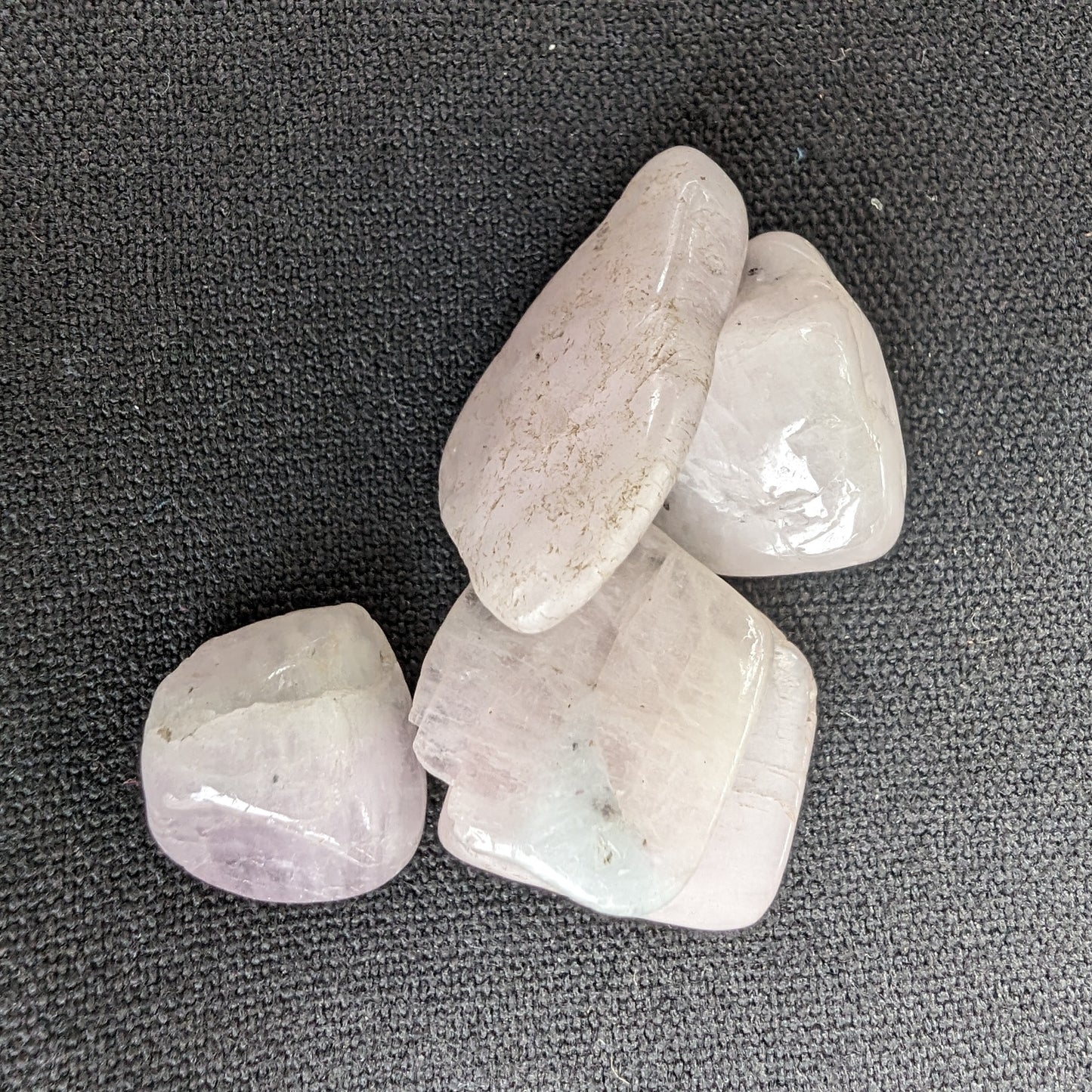 Kunzite Spodumene 3-5 crystals 12-15g Rocks and Things