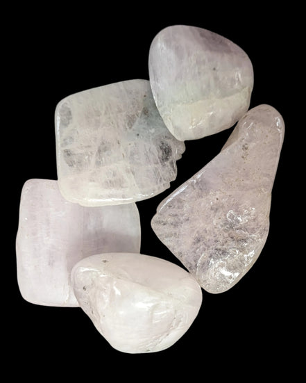 Kunzite Spodumene 3-5 crystals 12-15g in sunshine - Rocks and Things Store