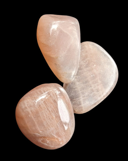 Golden Arusha Quartz 2-4 tumbled crystals 11-16g in sunshine