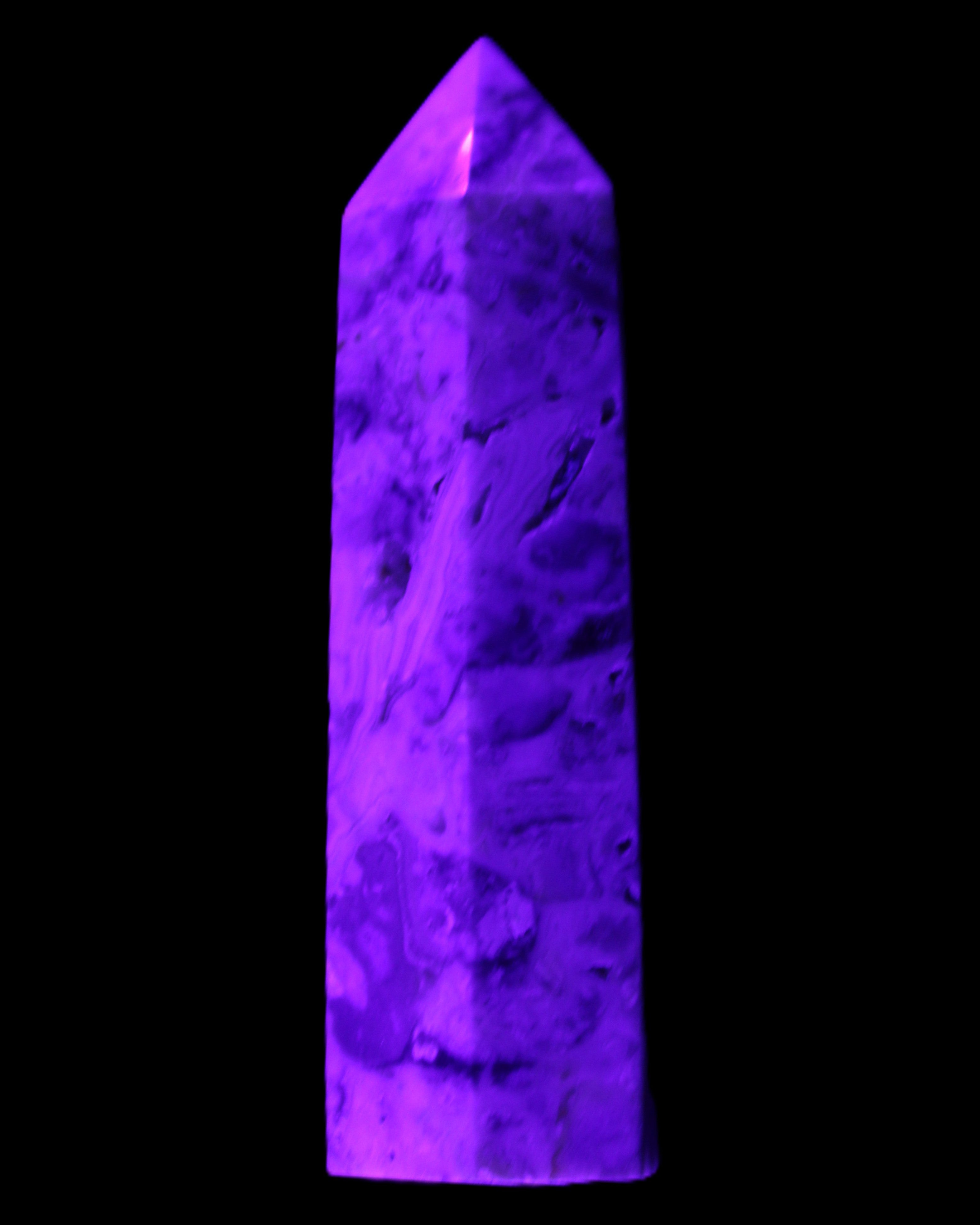 Agate Crazy Claybank Marquis wand 76g in UV light - Rocks and Things Store