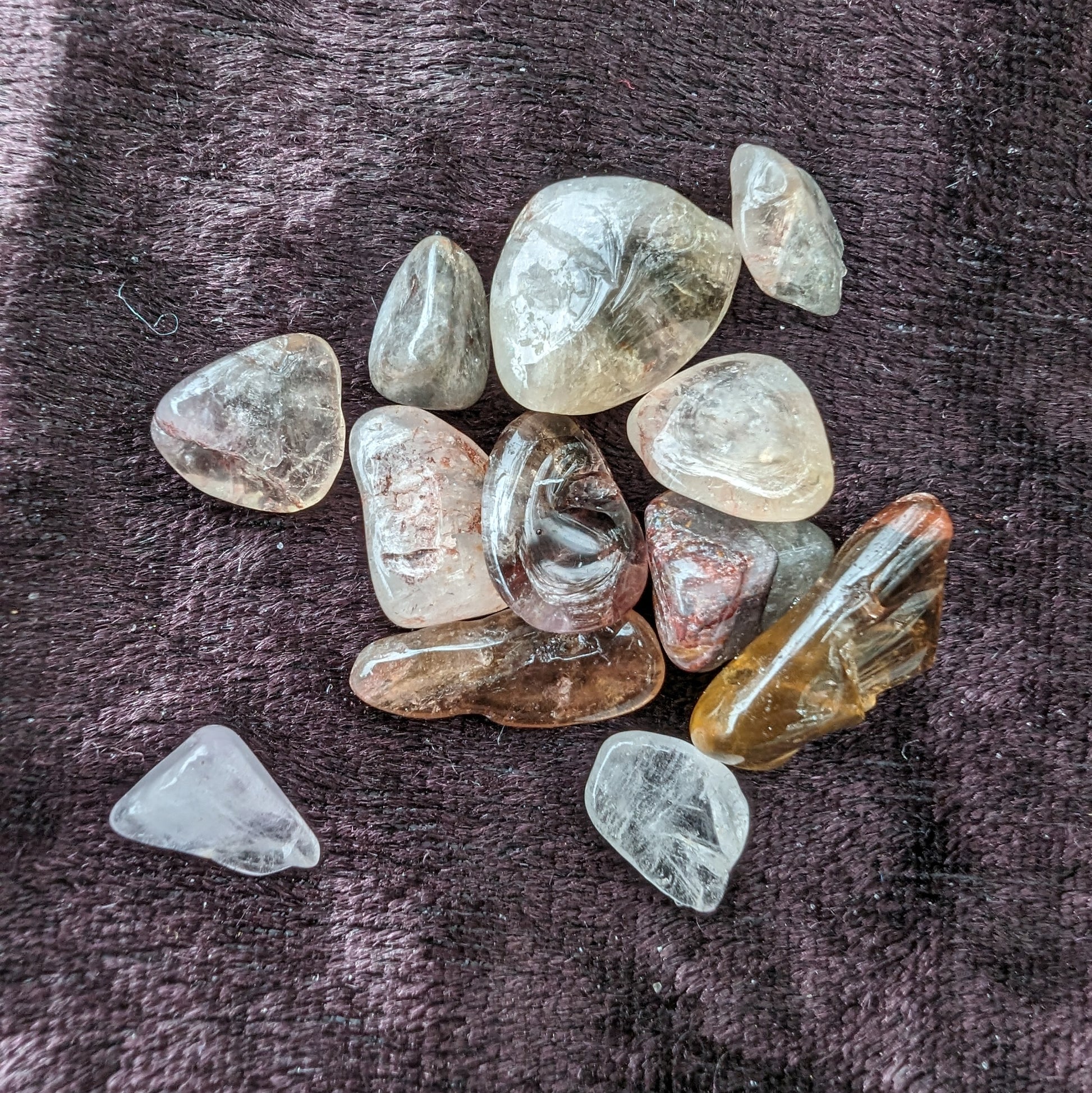 Auralite tiny tumbled crystals from Morocco 8-10g Rocks and Things