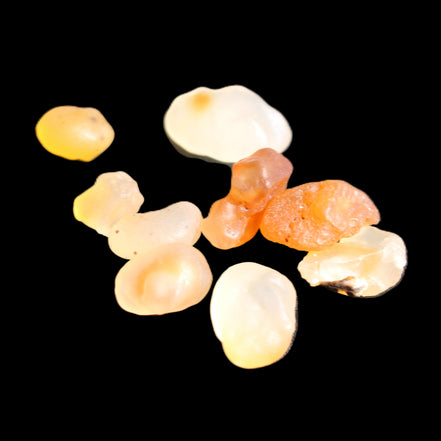 Gobi Alashan candy Agate 3-9 stones 6-8g in sunlight - Rocks and Things Store