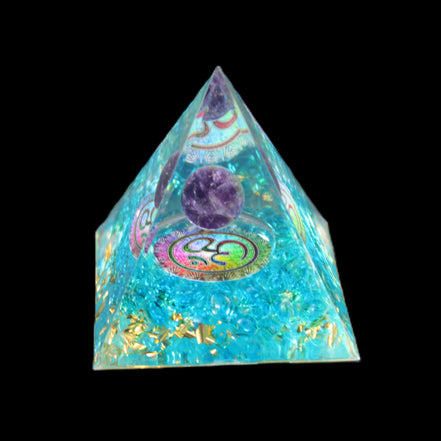 Orgone pyramid 62g in sunlight - Rocks and Things Store