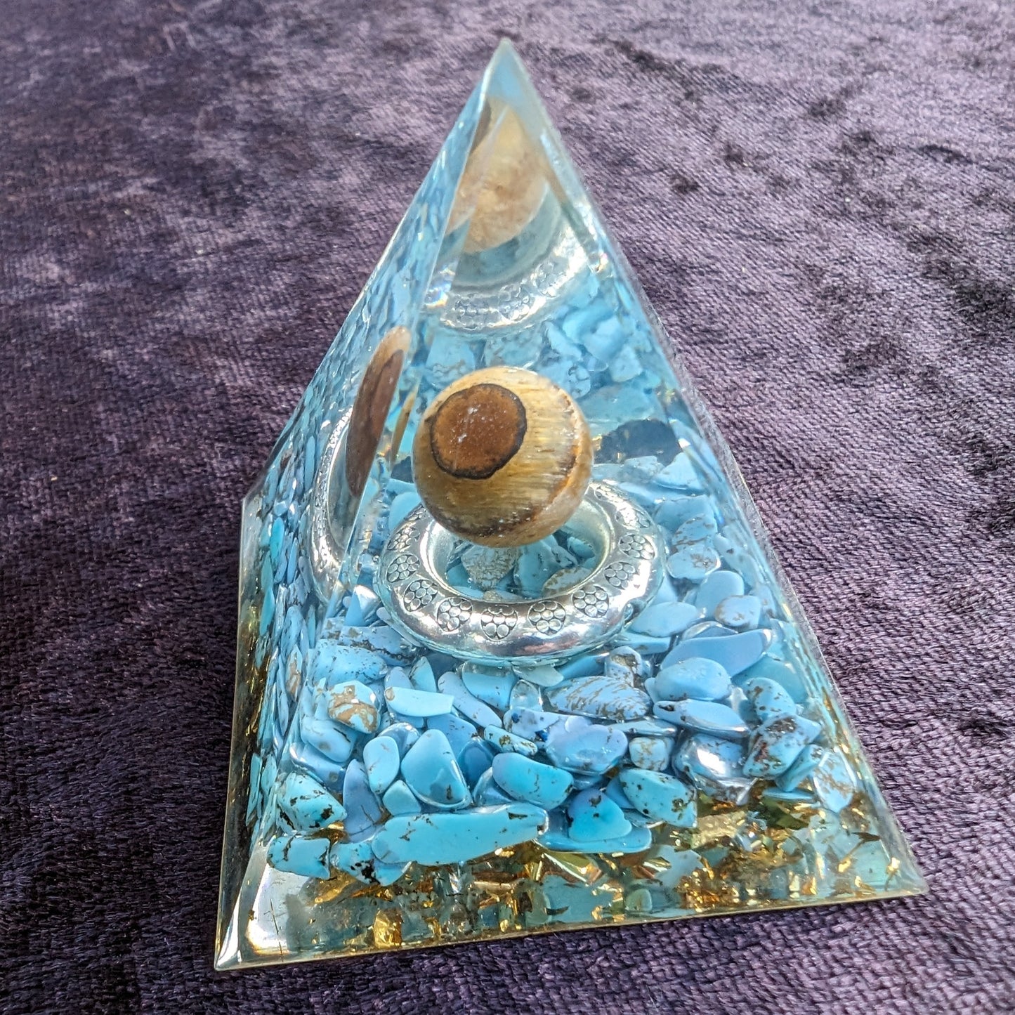 Orgone pyramid 65g Rocks and Things