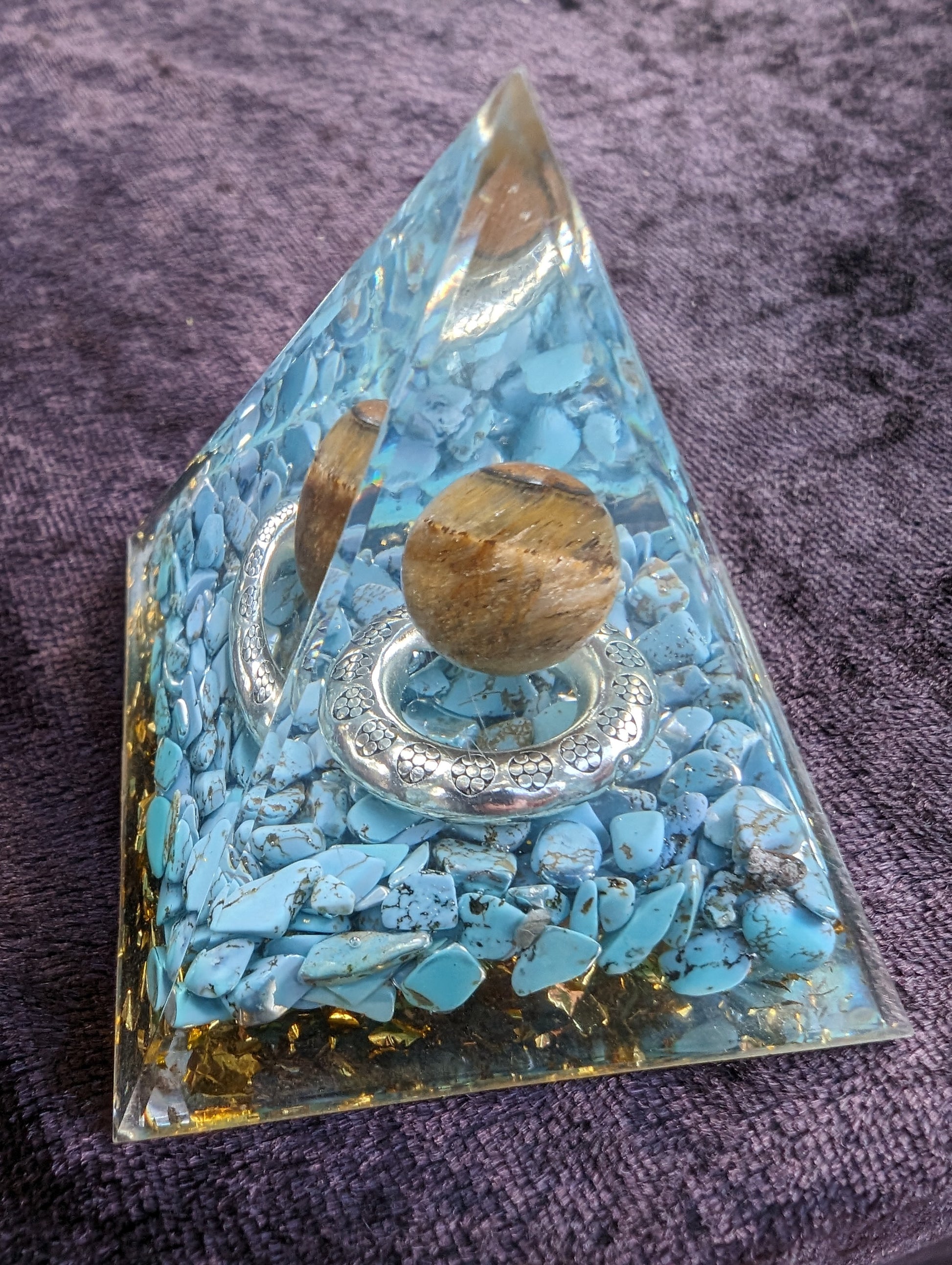 Orgone pyramid 65g Rocks and Things