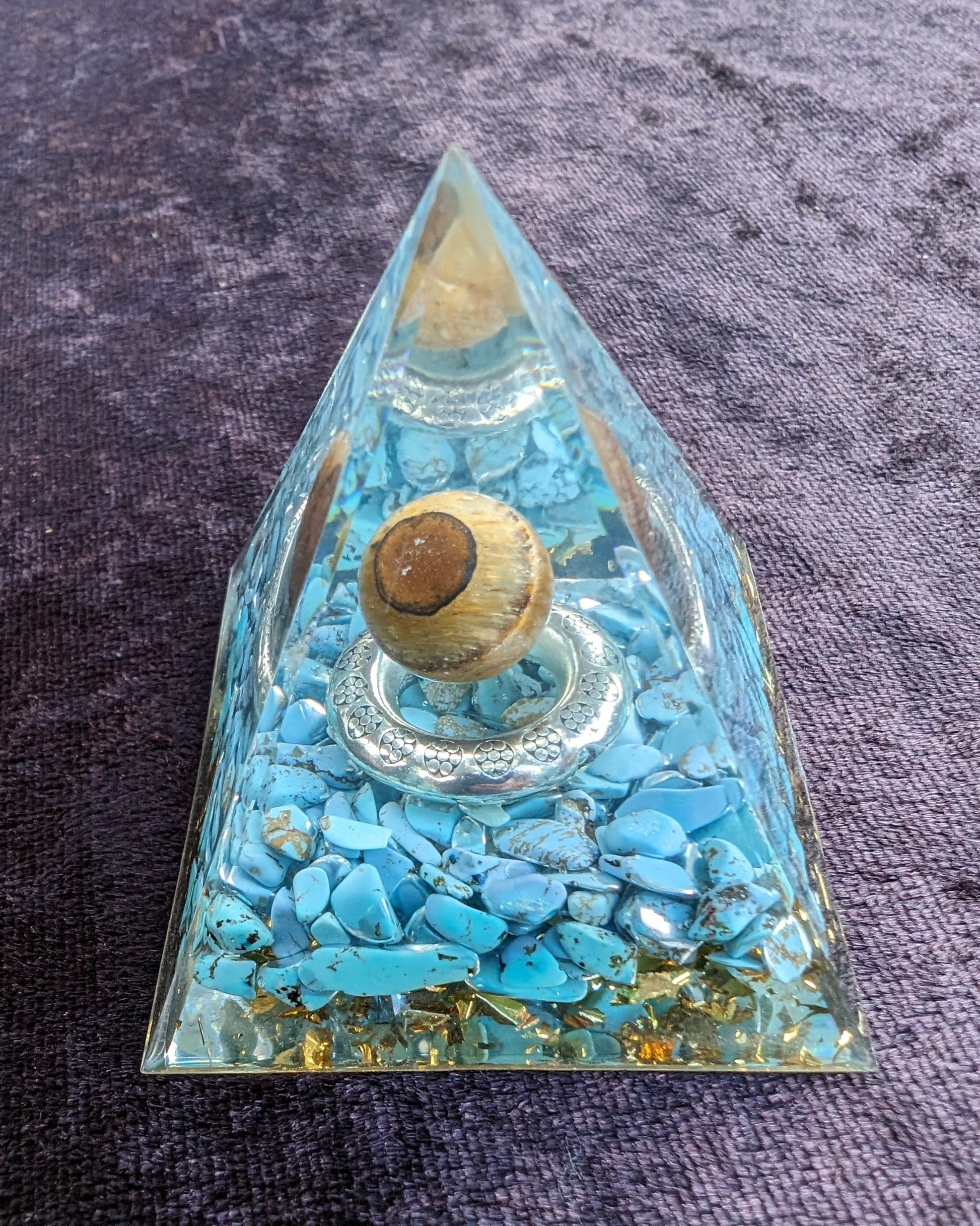 Orgone pyramid 65g Rocks and Things