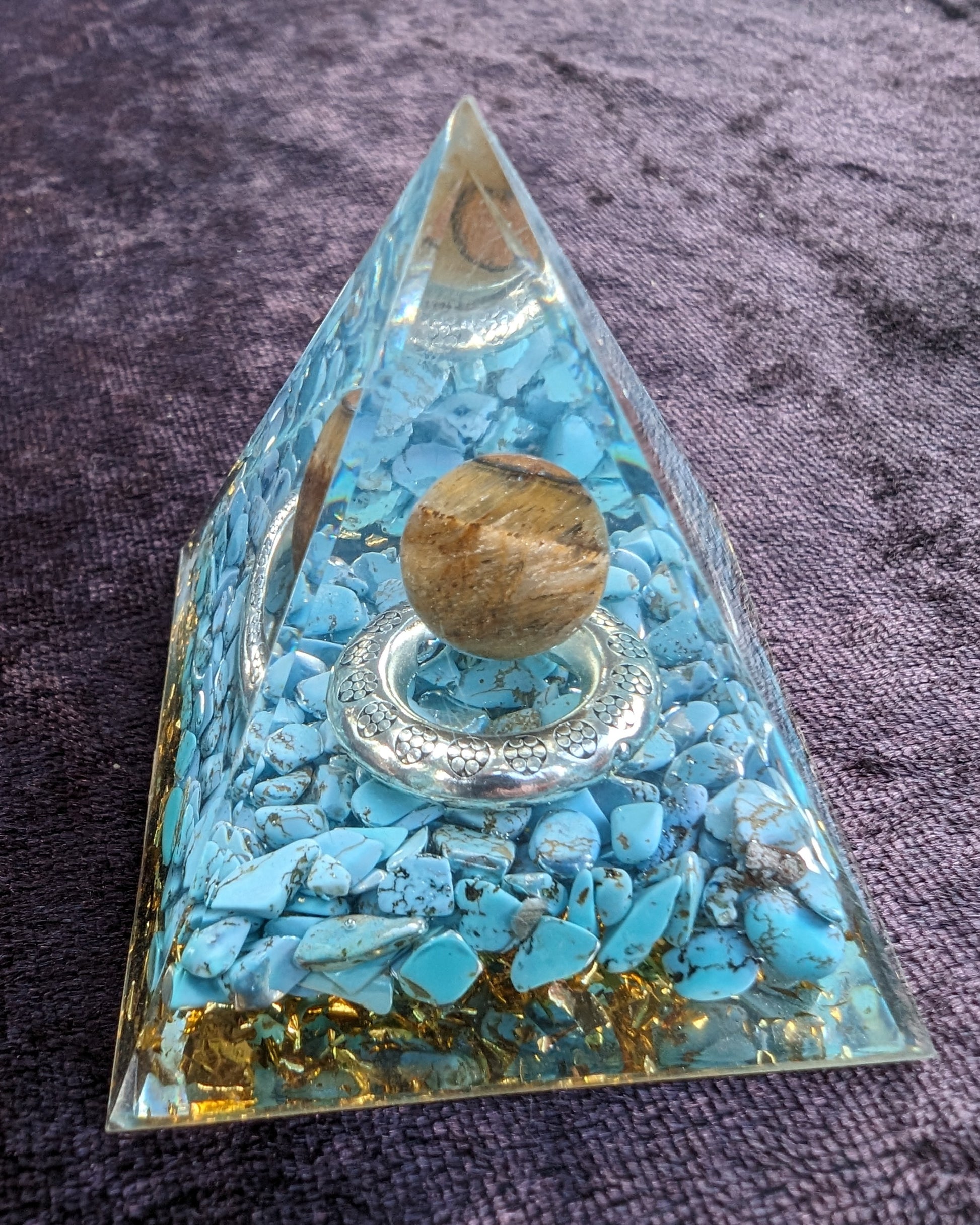 Orgone pyramid 65g Rocks and Things