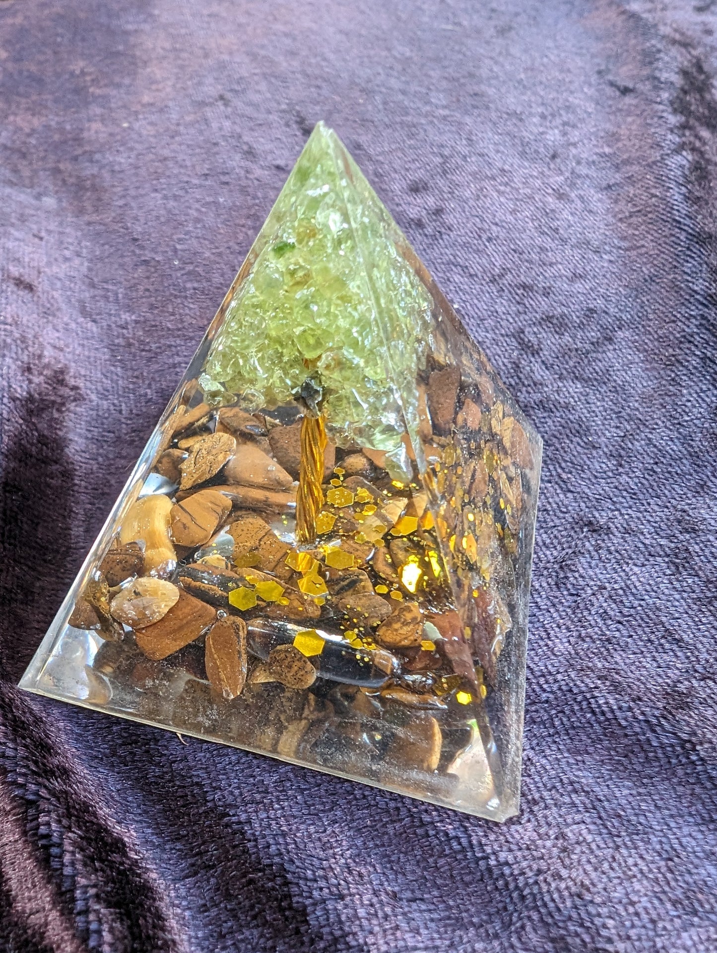 Orgone pyramid 65g Rocks and Things