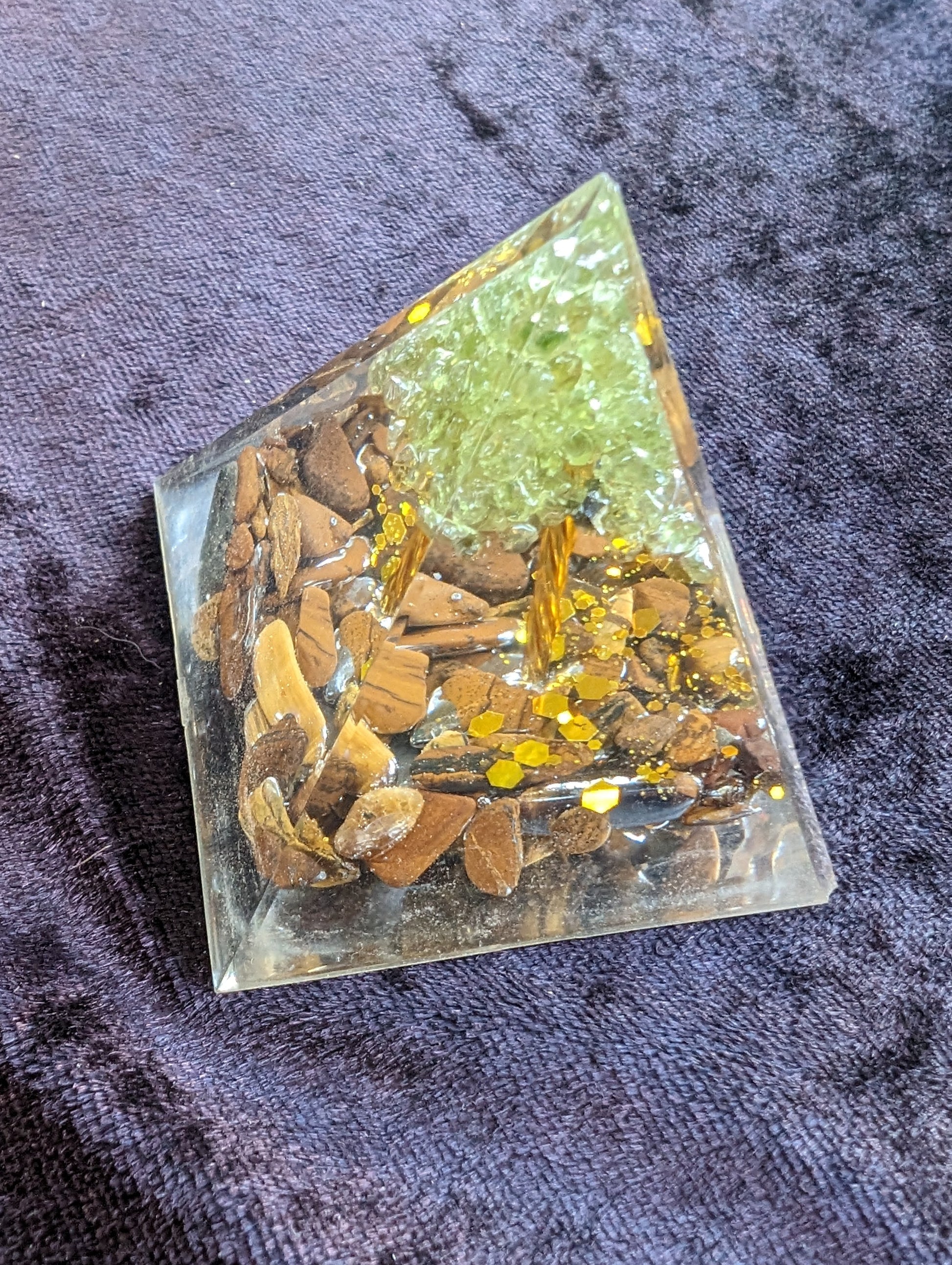 Orgone pyramid 65g Rocks and Things