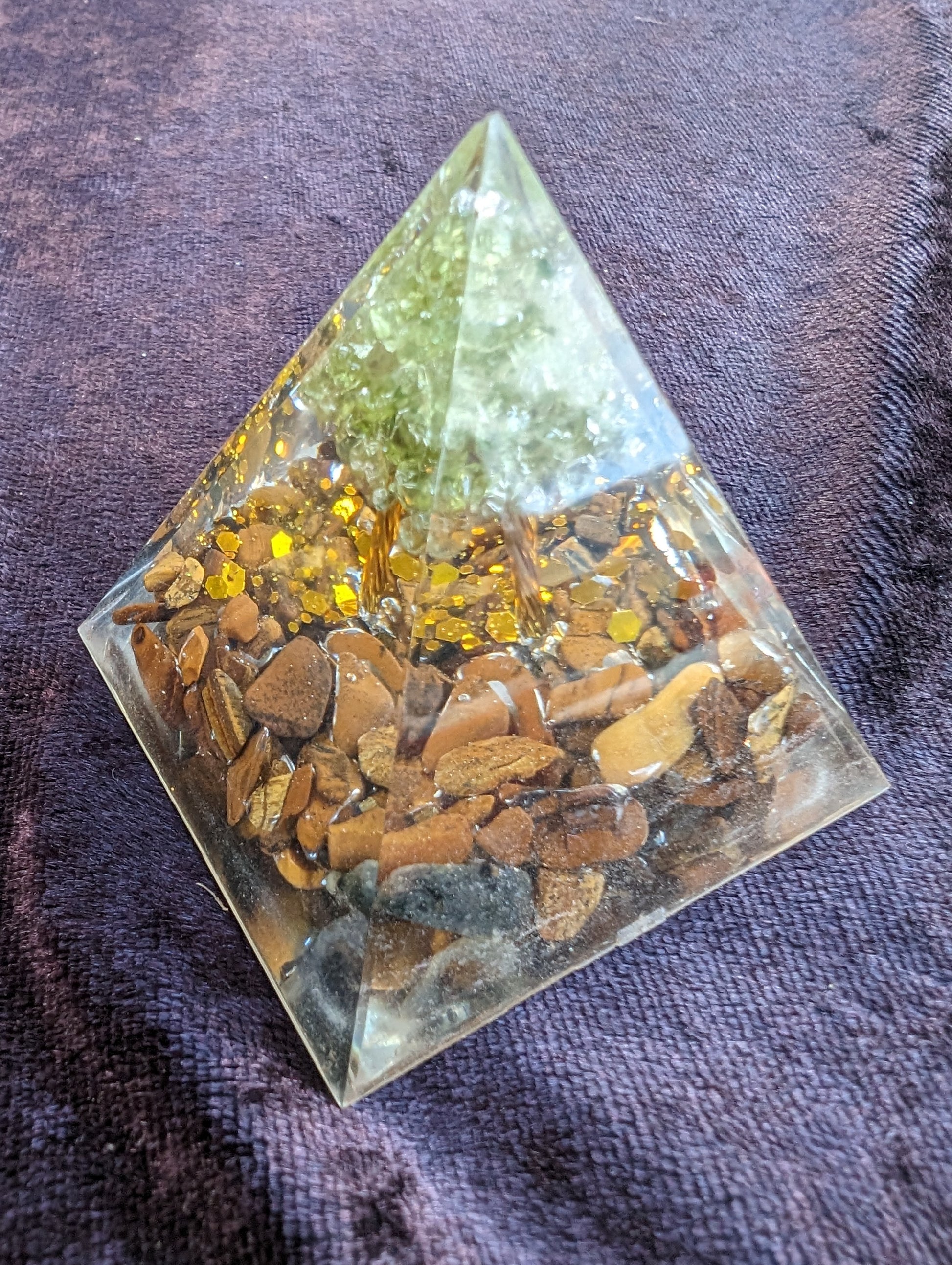 Orgone pyramid 65g Rocks and Things