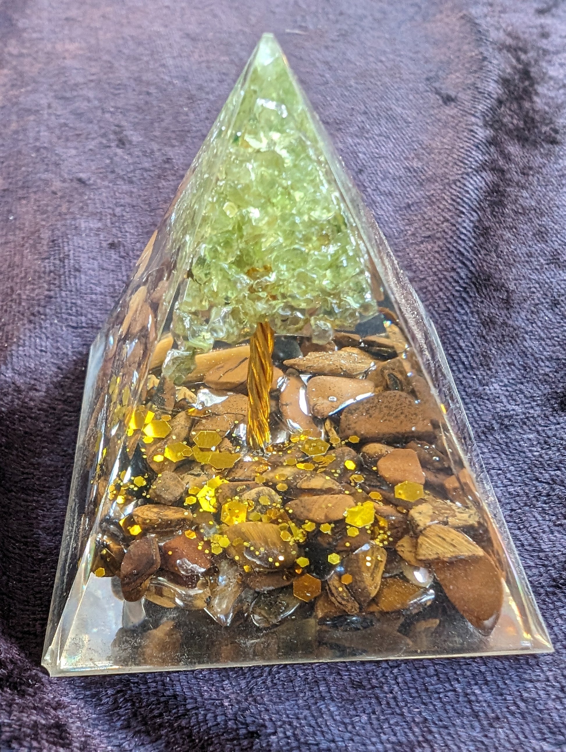 Orgone pyramid 65g Rocks and Things