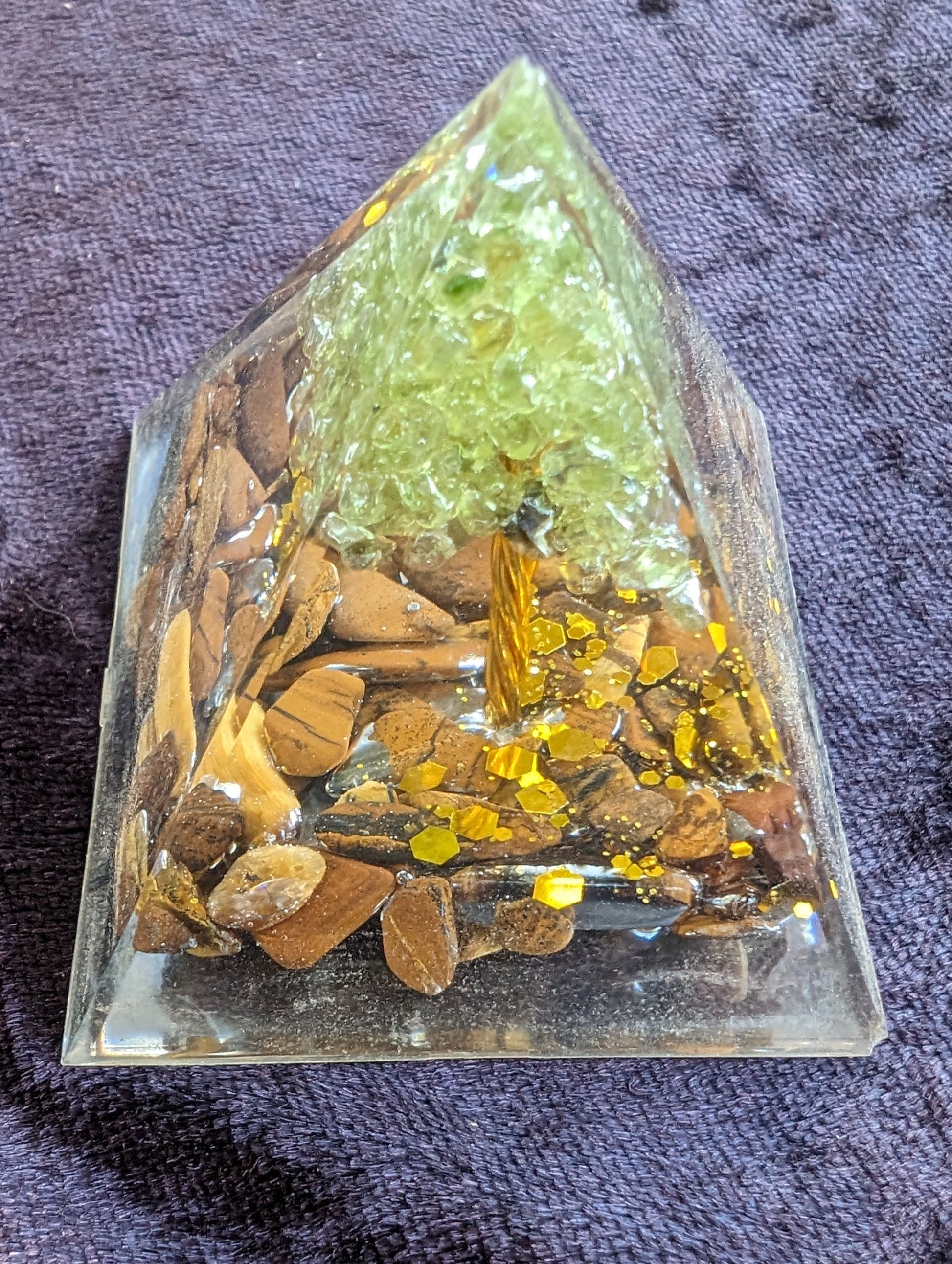 Orgone pyramid 65g Rocks and Things