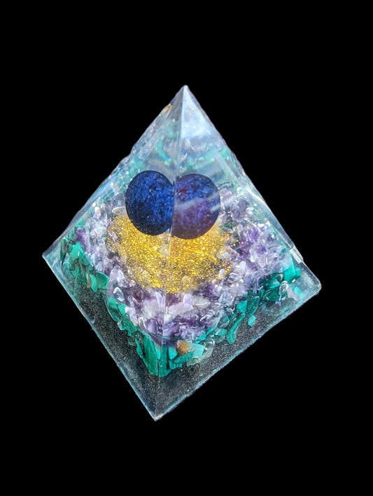 Orgone pyramid 67g Rocks and Things