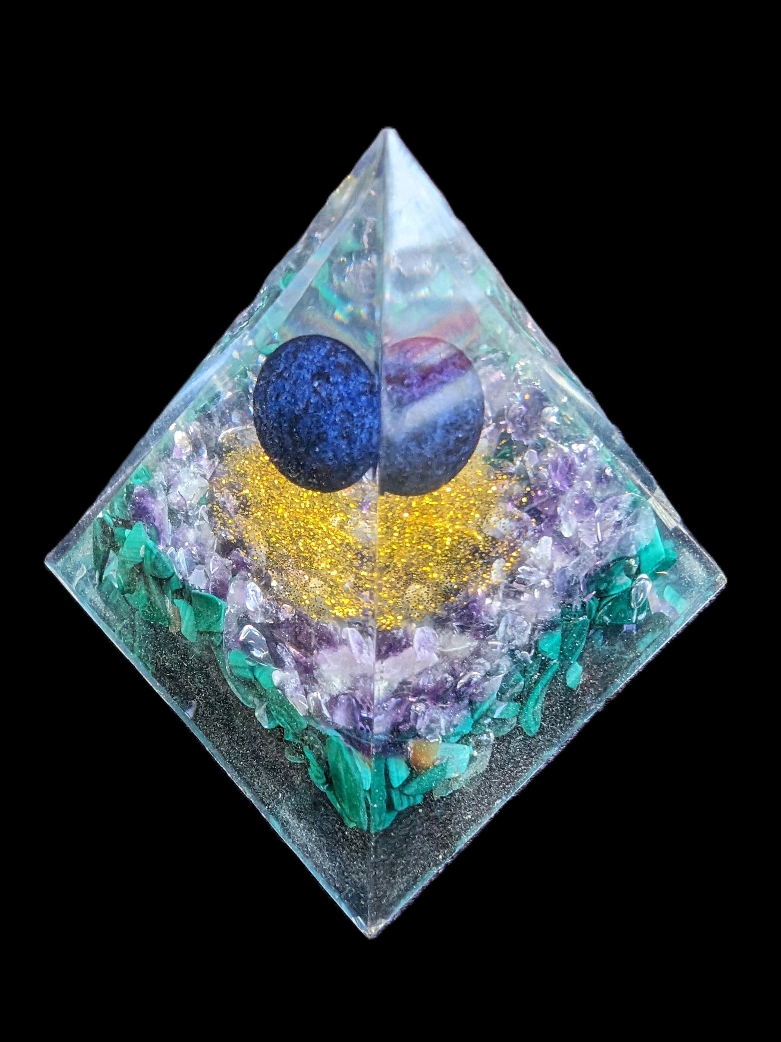 Orgone pyramid 67g Rocks and Things