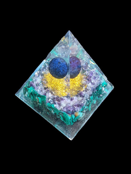 Orgone pyramid 67g Rocks and Things
