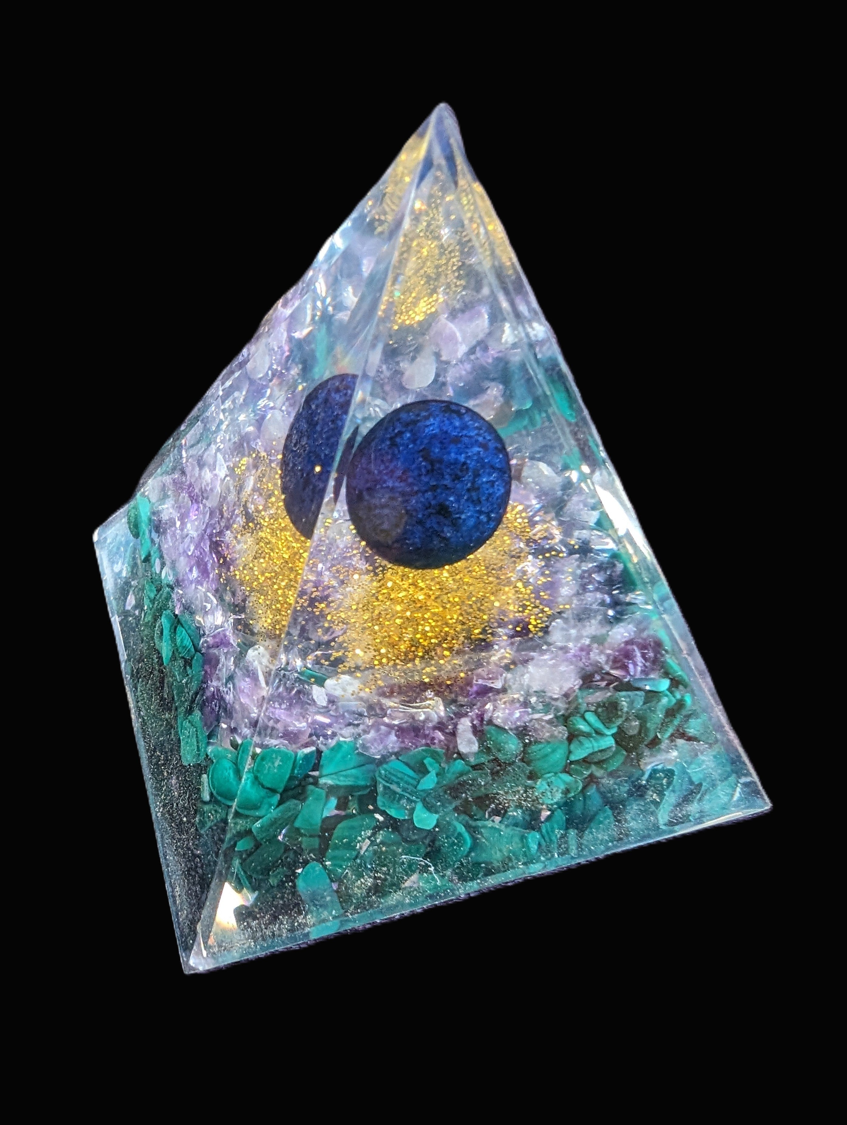 Orgone pyramid 67g Rocks and Things