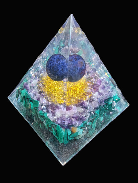 Orgone pyramid 67g Rocks and Things