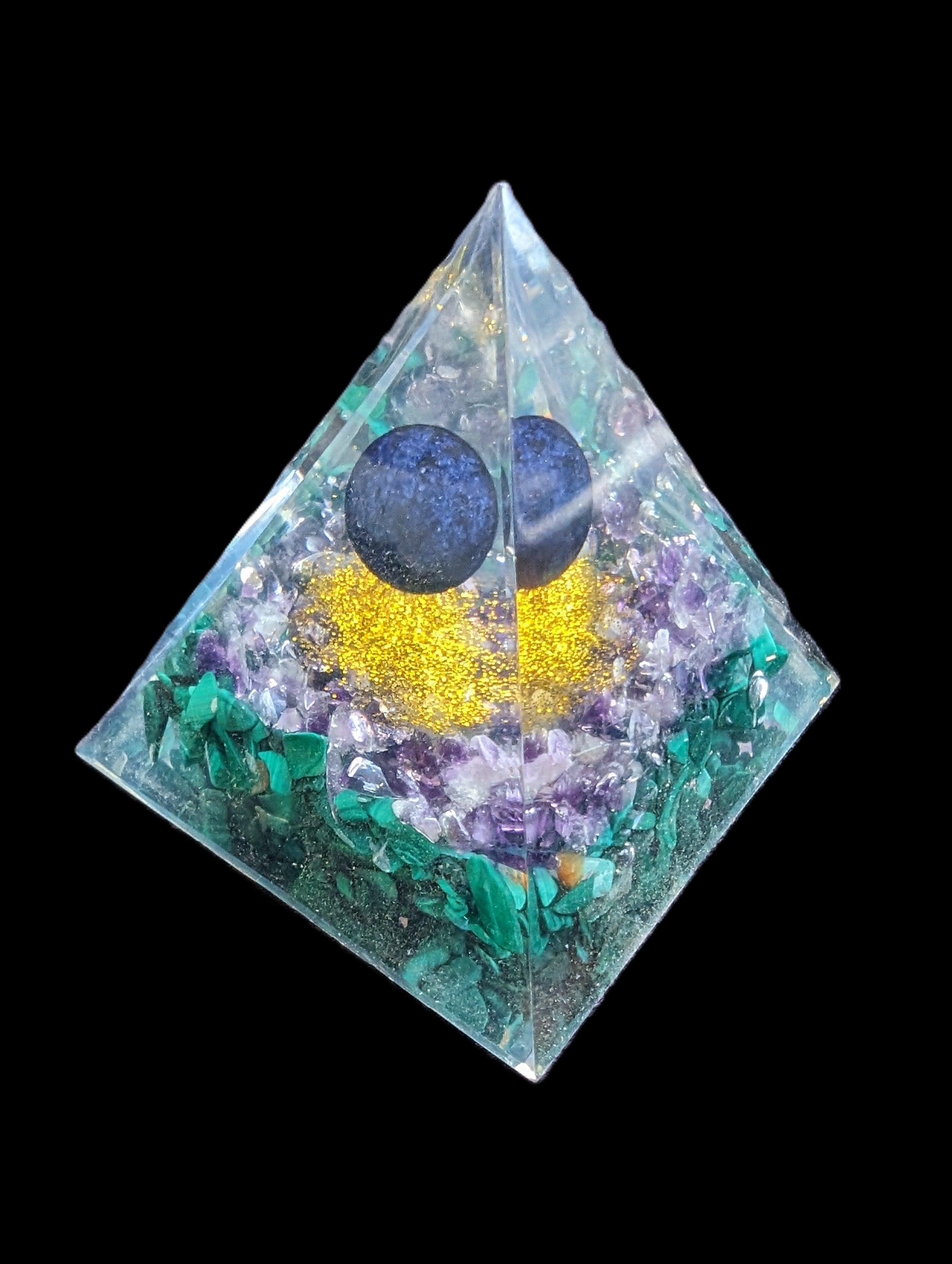 Orgone pyramid 67g Rocks and Things