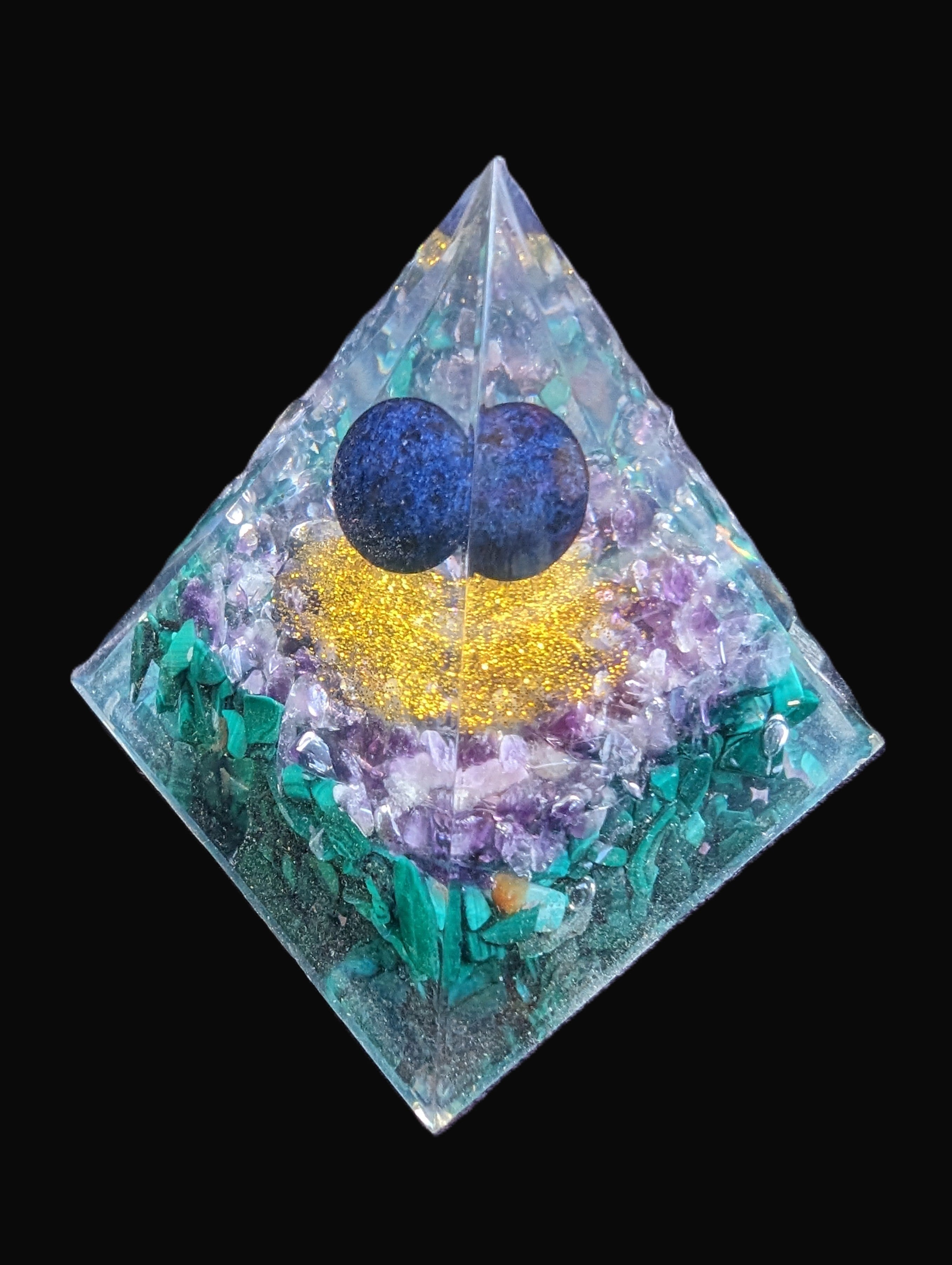 Orgone pyramid 67g Rocks and Things