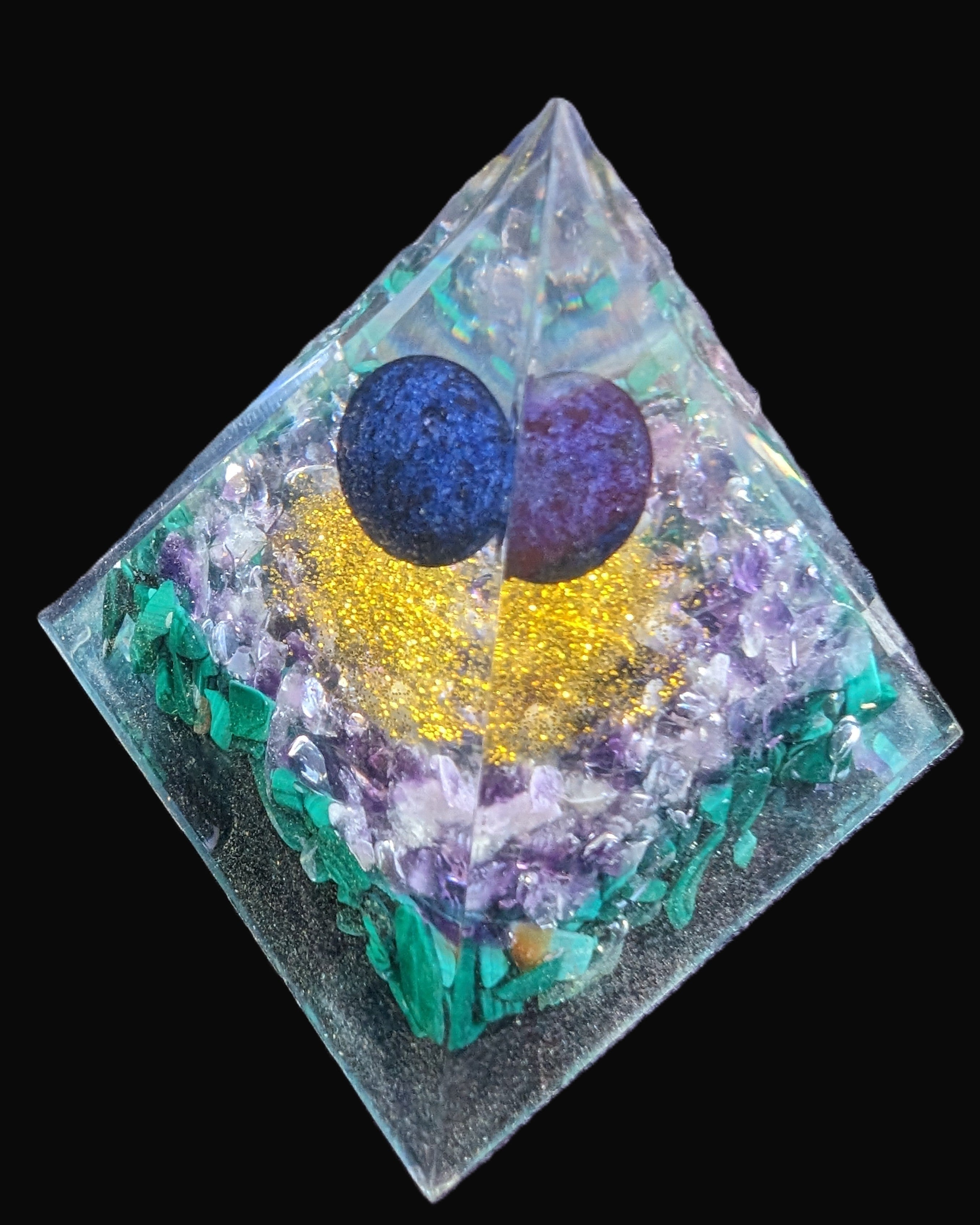 Orgone pyramid 67g Rocks and Things