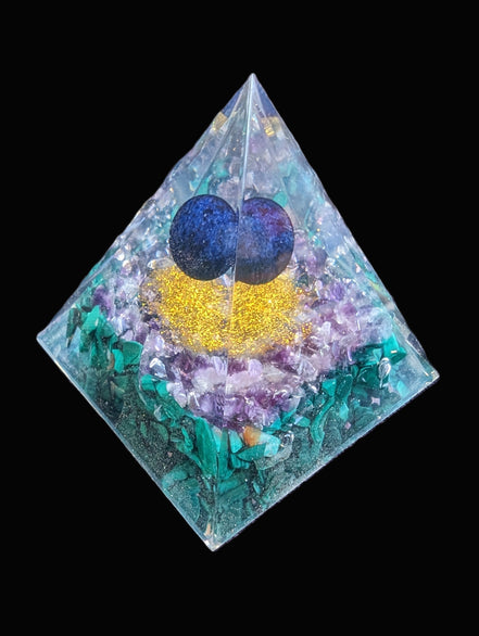 Orgone pyramid 67g Rocks and Things