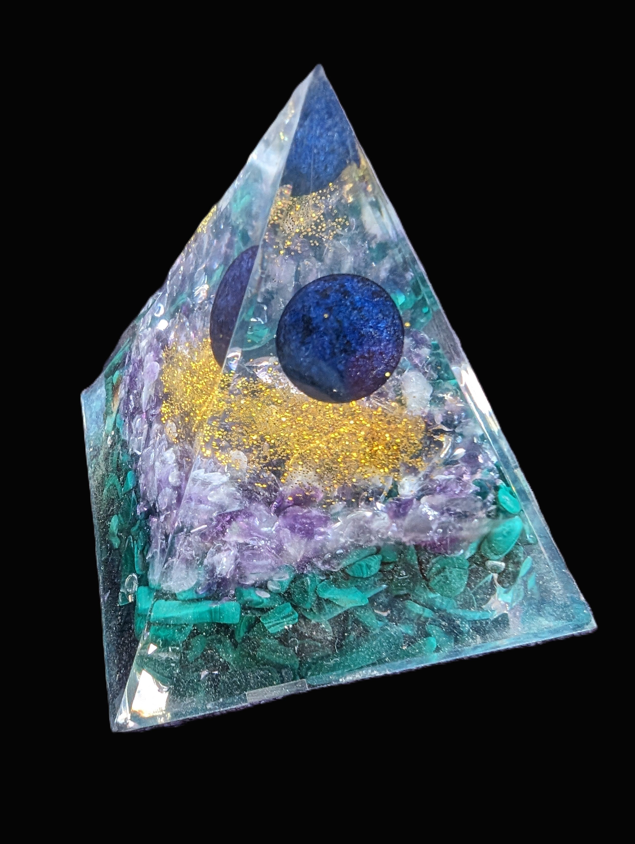 Orgone pyramid 67g Rocks and Things