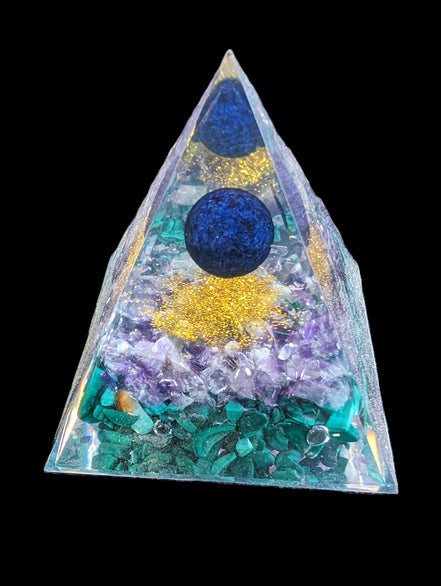 Orgone pyramid 67g Rocks and Things