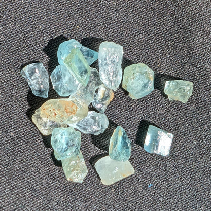 Aquamarine natural tiny crystals 6-7g Rocks and Things