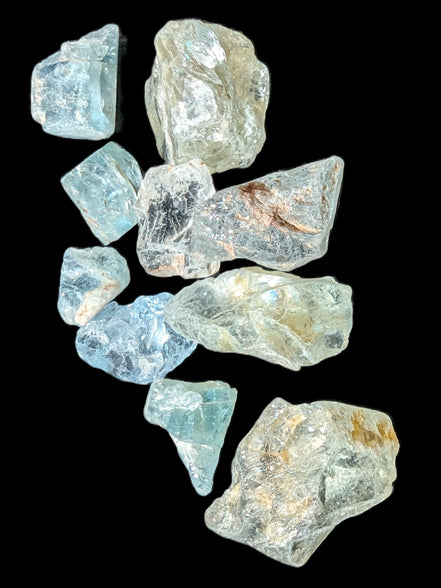 Aquamarine tiny natural crystals 6-7g in sunlight - Rocks and Things Store