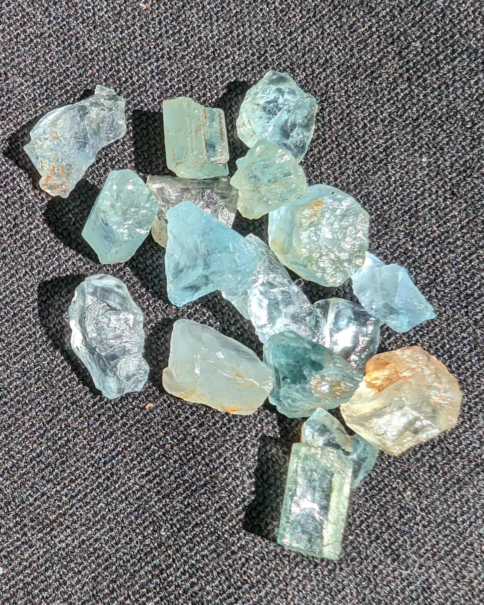 Aquamarine natural tiny crystals 6-7g Rocks and Things