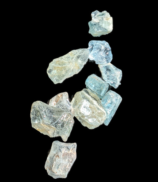 Aquamarine tiny natural crystals 6-7g in sunlight - Rocks and Things Store