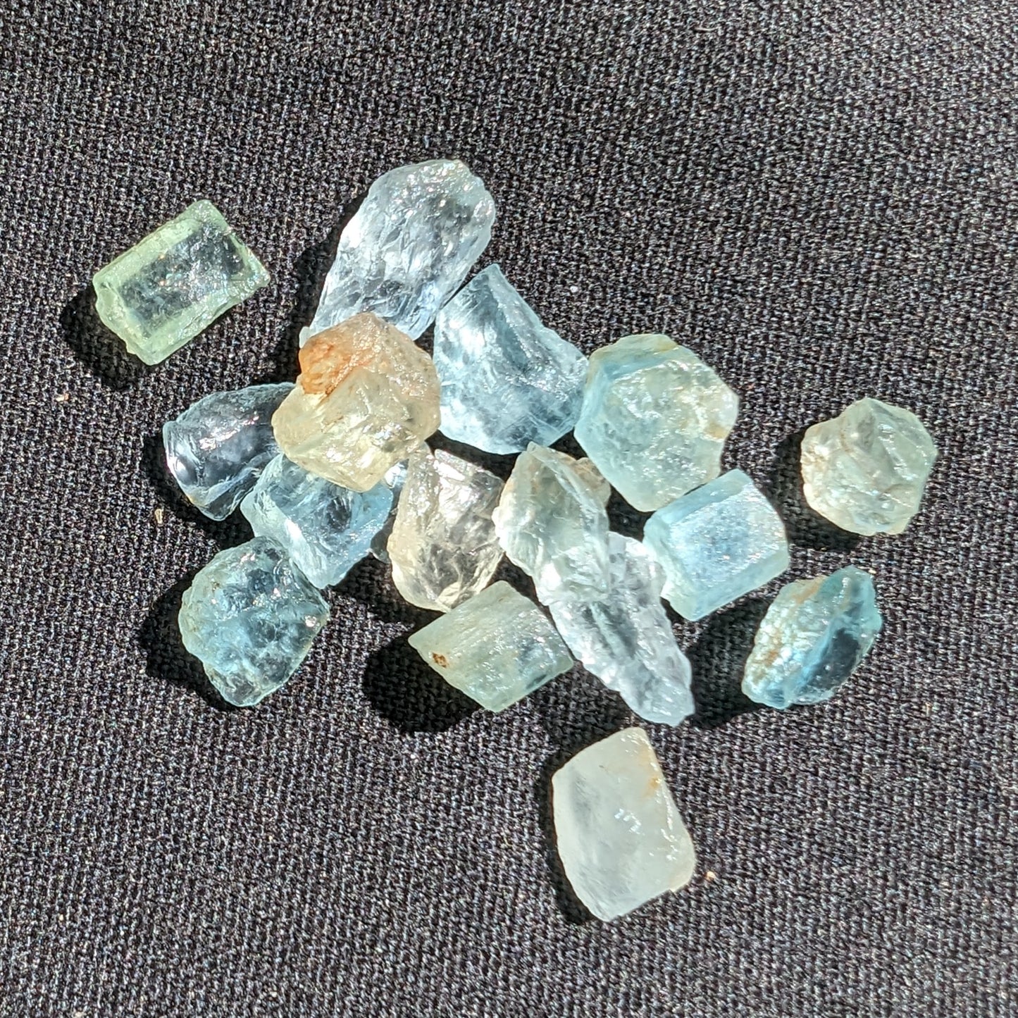 Aquamarine natural tiny crystals 6-7g Rocks and Things