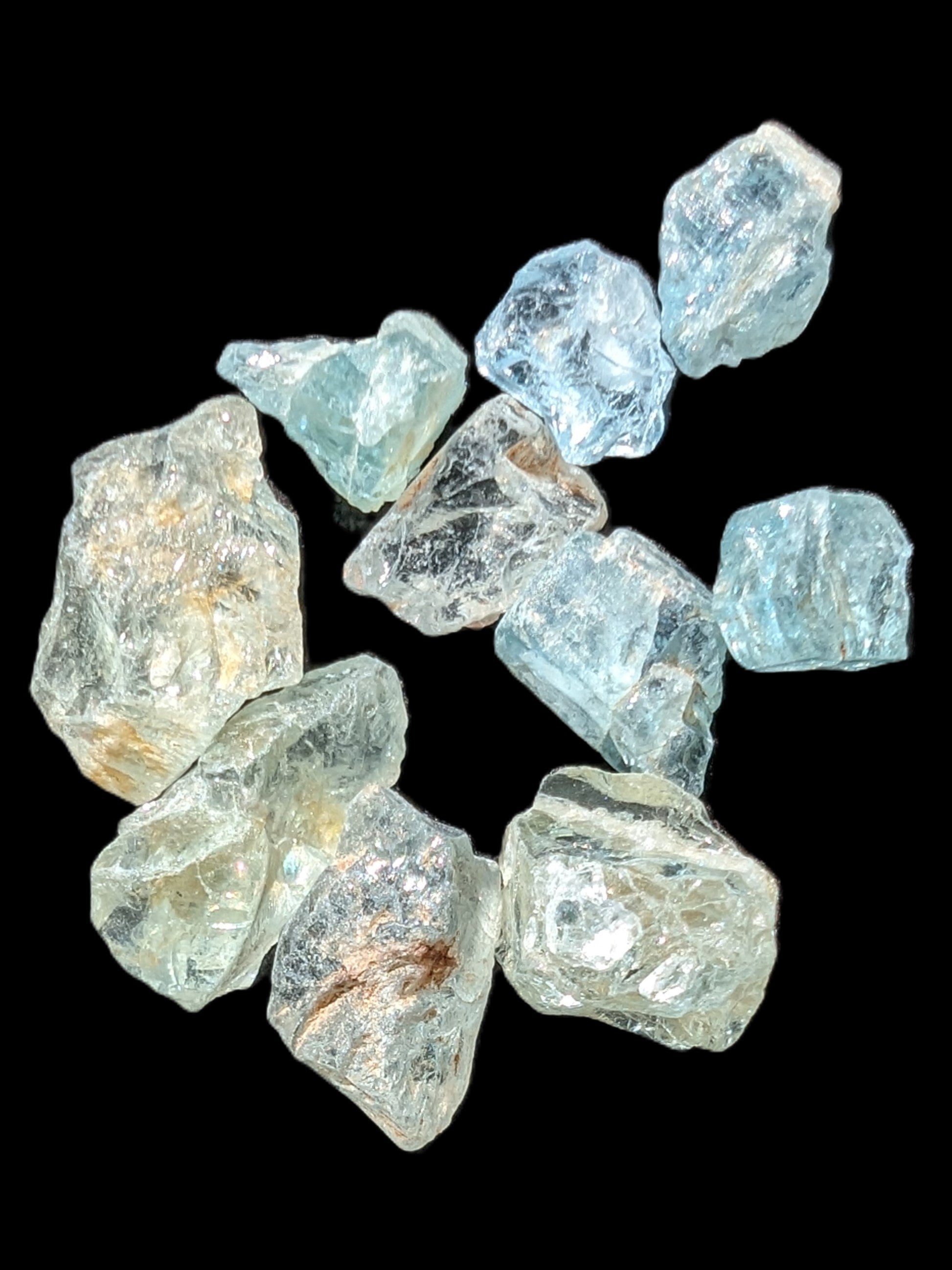 Aquamarine tiny natural crystals 6-7g in sunlight - Rocks and Things Store