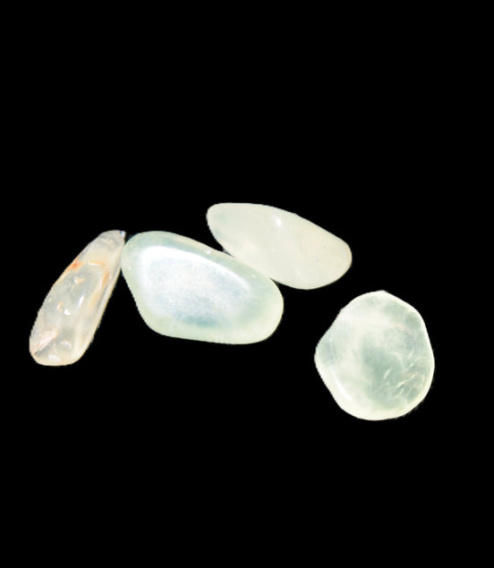 Golden Prehnite 3/4 crystals 5-6g Rocks and Things