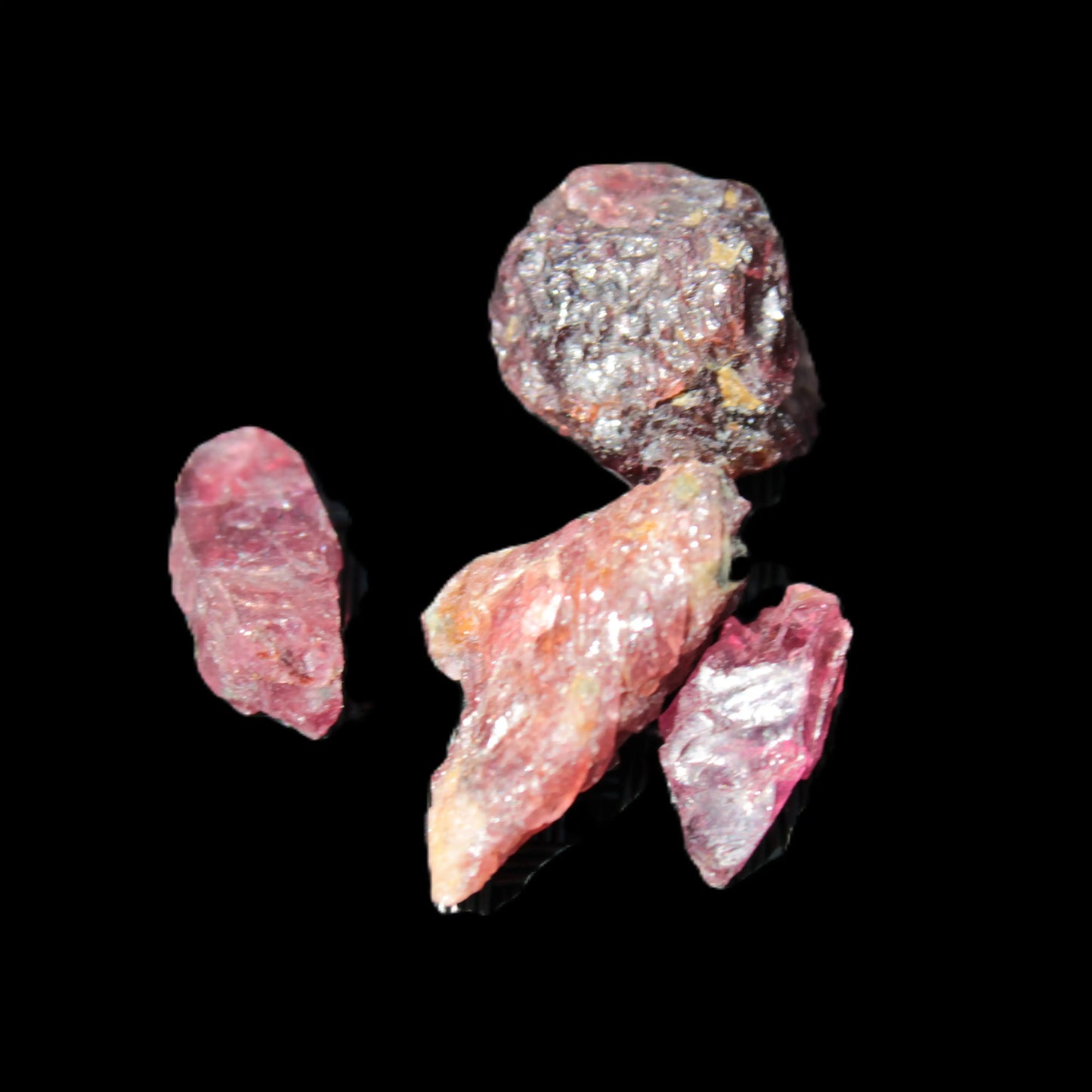 Red Garnet 3/4 crystals 9-10g Rocks and Things