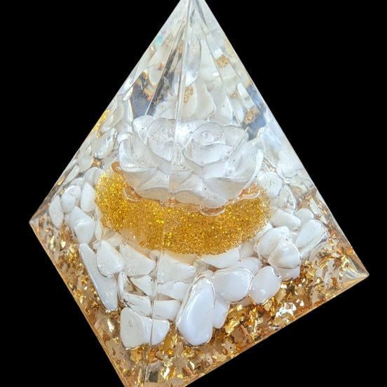 Orgone pyramid 59g - Rocks and Things Store