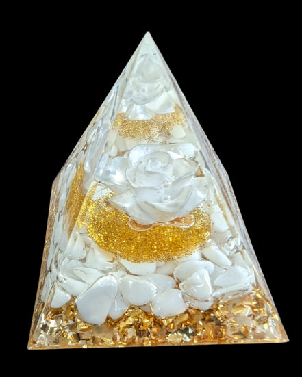 Orgone pyramid 59g - Rocks and Things Store