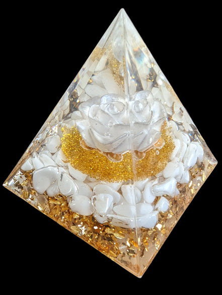 Orgone pyramid 59g - Rocks and Things Store