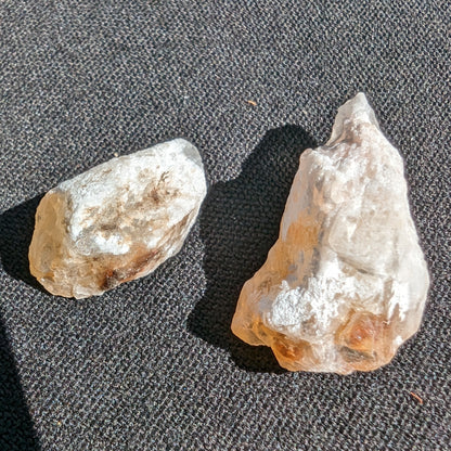 Citrine 2 crystals from Himalaya 7-9g in sunshine