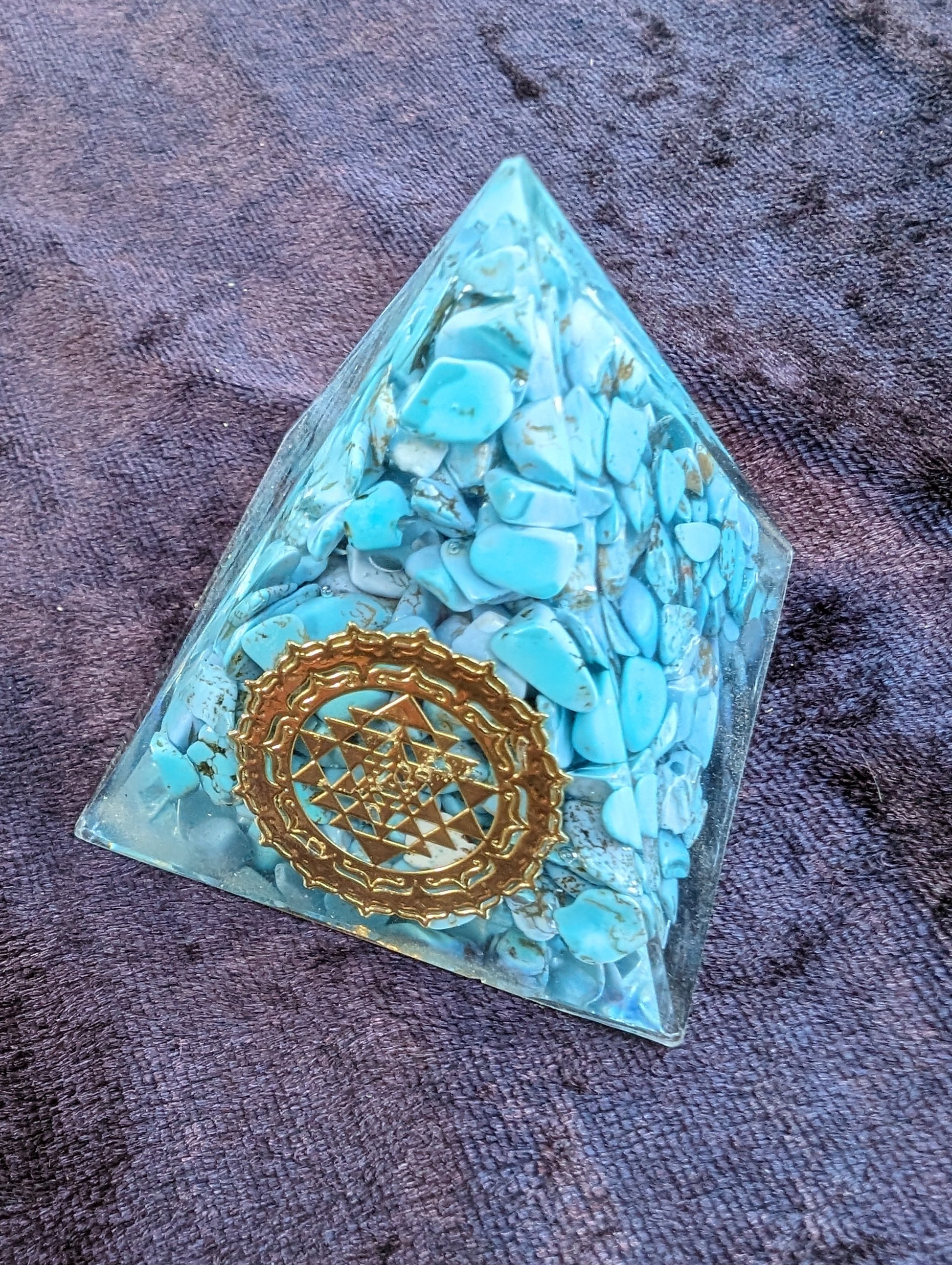 Orgone pyramid 70g Rocks and Things