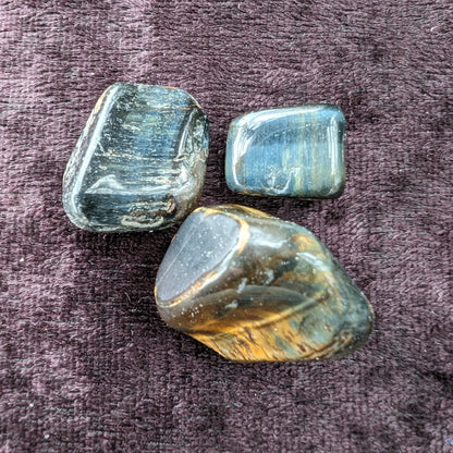 Blue Tigers Eye 2/3 stones 18-21g Rocks and Things