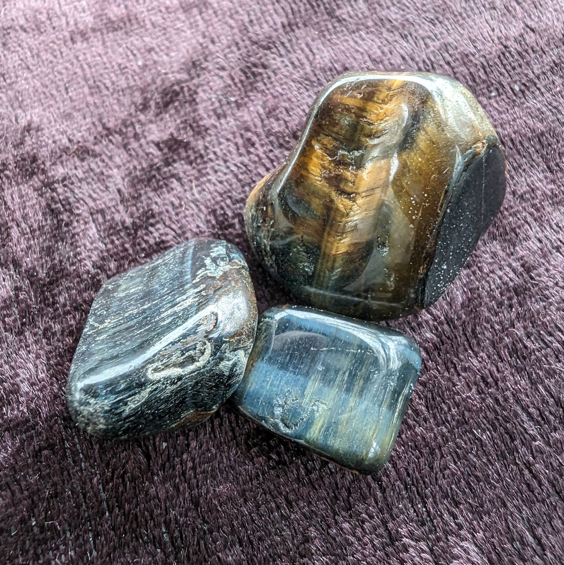 Blue Tigers Eye 2/3 stones 18-21g Rocks and Things