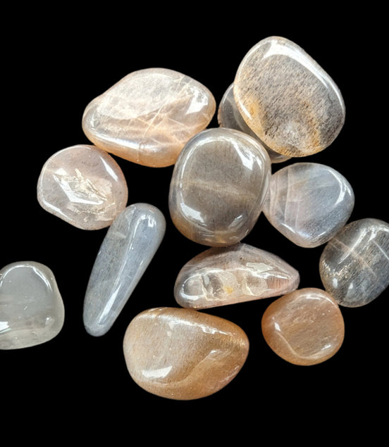 Golden Arusha Quartz 11 tumbled tiny stones 10-12g - Rocks and Things Store