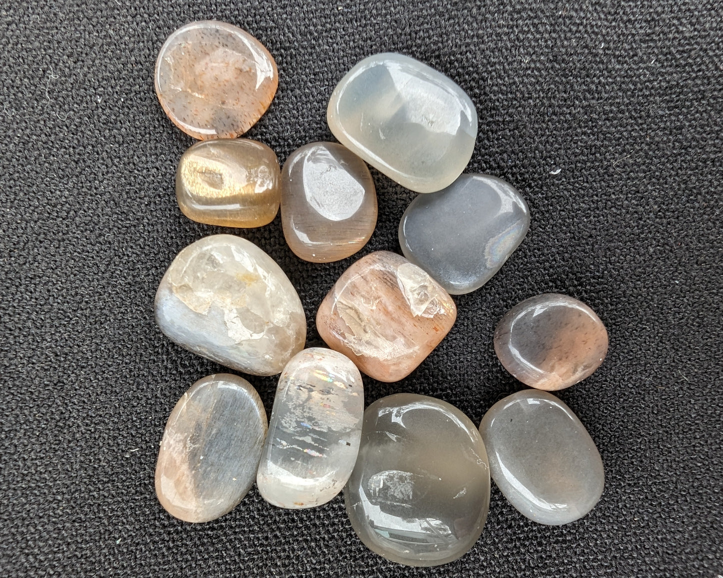 Golden Sunstone 11 tumbled tiny stones 10-12g Rocks and Things