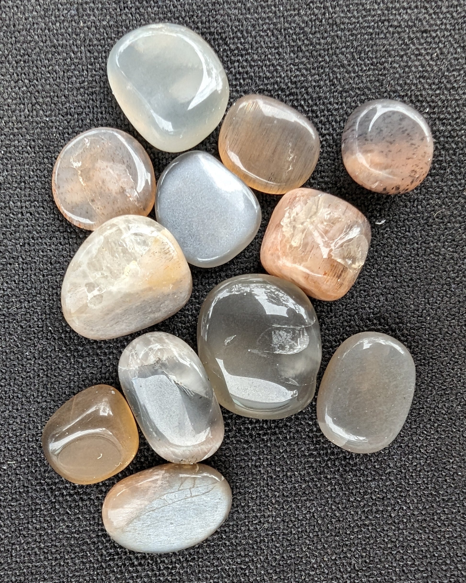 Golden Sunstone 11 tumbled tiny stones 10-12g Rocks and Things